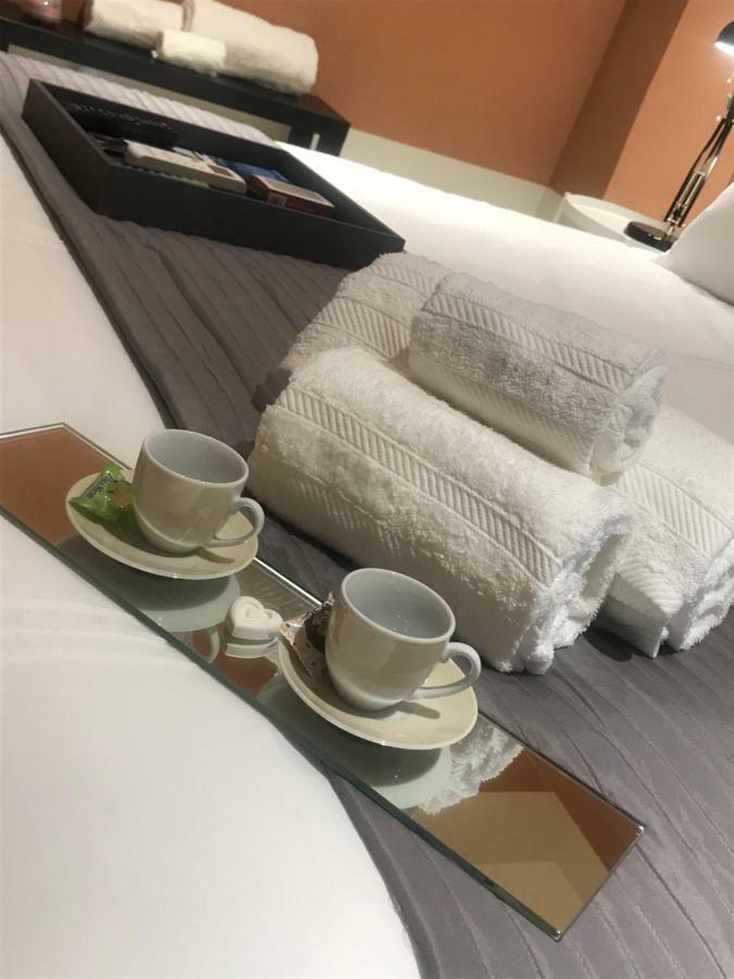 Tresette Toledo Bed & Breakfast Наполи Екстериор снимка
